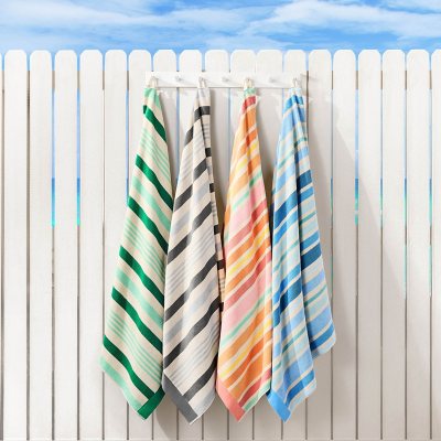 Member's Mark 2-Pack Adult Sand-Friendly Beach Towels, 40" x 72"