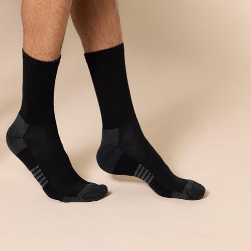Amazon Essentials Men's Performance Cotton Moisture Control Socks, Athletic Crew, Breathable, 6 Pairs, Black, 8-12