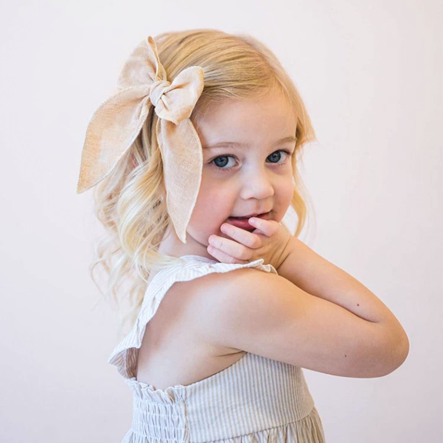 Niceye Fable Girls Hair Bows Cotton Linen Alligator Hair Clips or Little Girls Toddlers Kids Neutral Handmade Hair Accessories - 5.5” bow