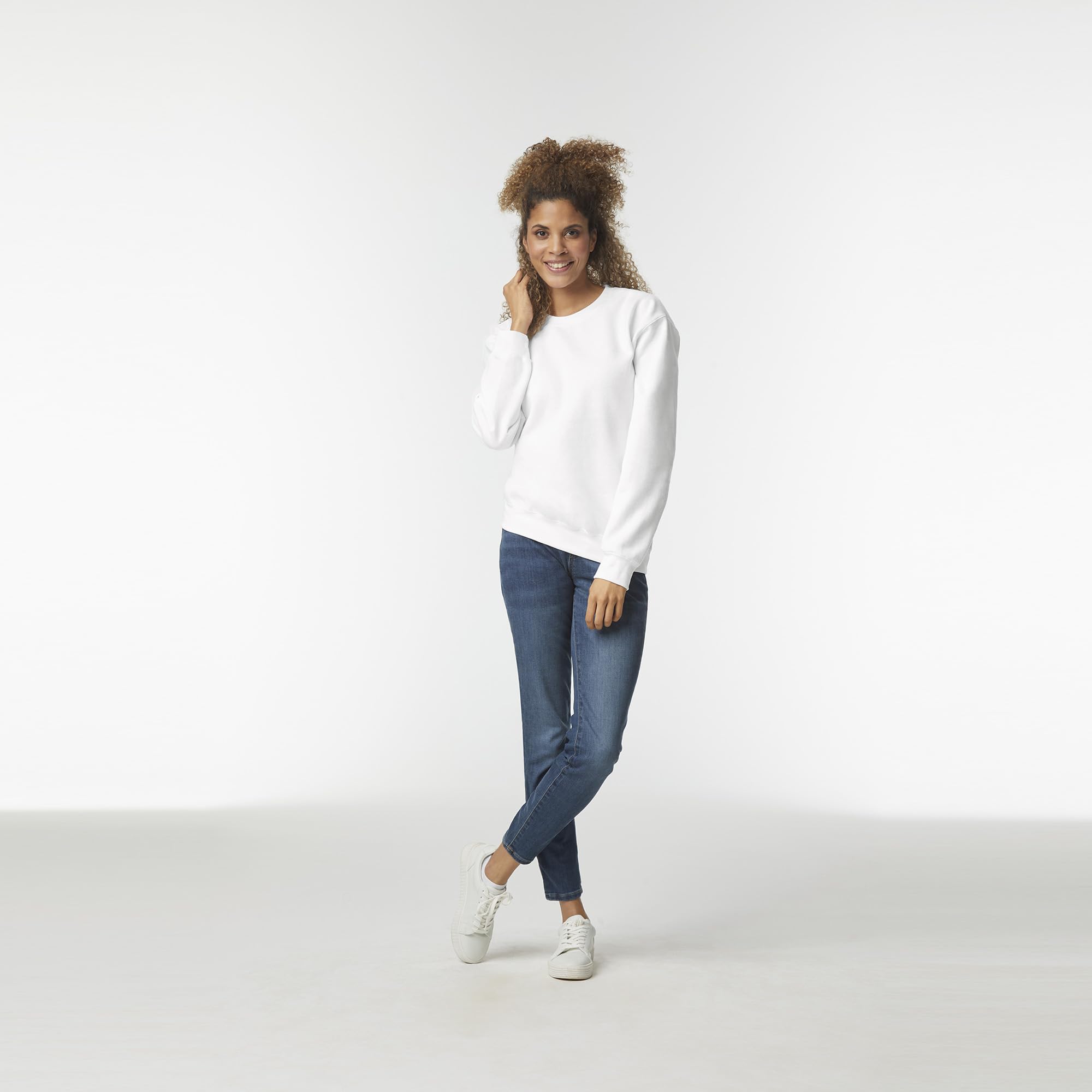 Gildan Adult Fleece Crewneck Sweatshirt, Style G18000, Multipack, White (1-Pack), Large