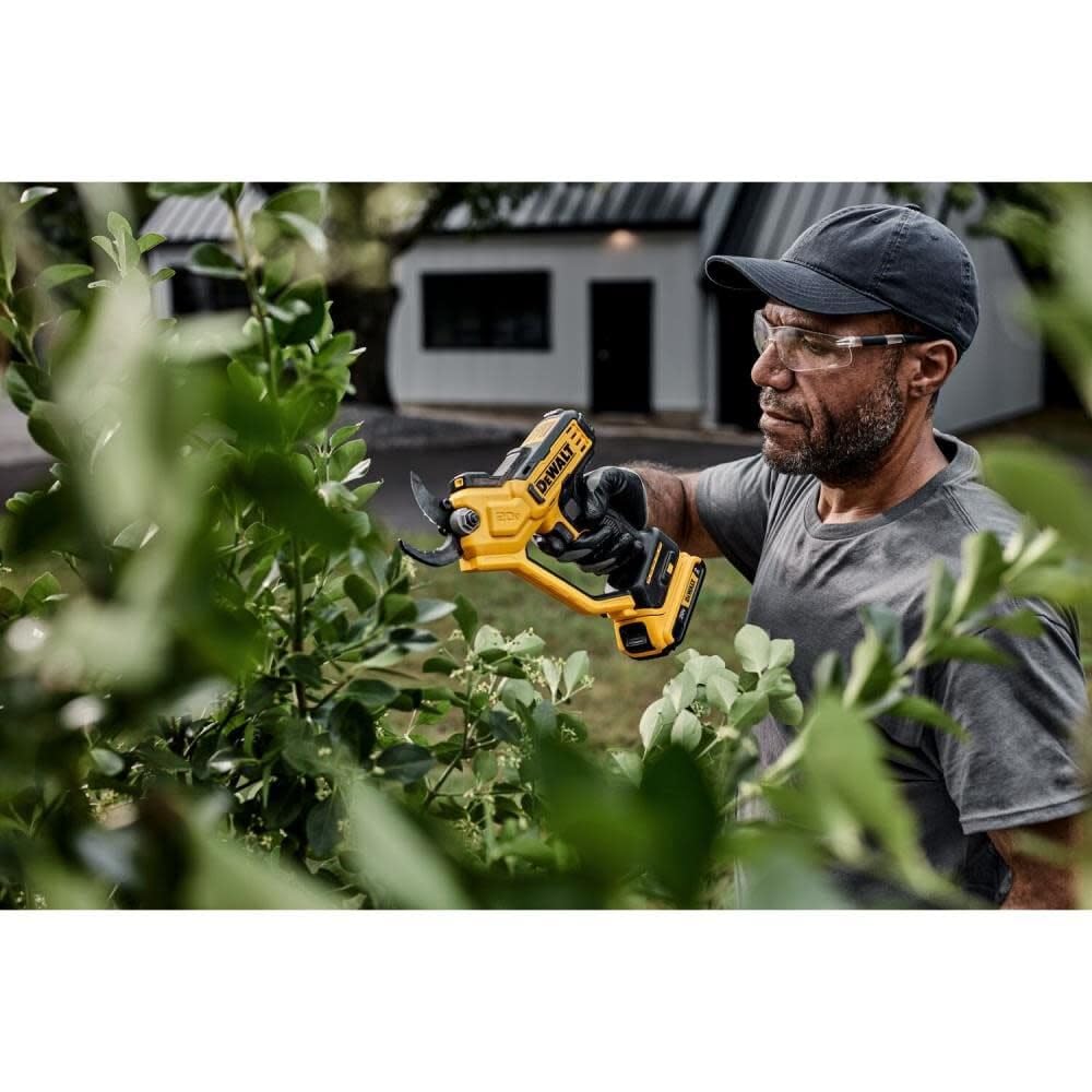 DEWALT 20V MAX Pruning Shears Garden Tool, Cordless, Bare Tool Only (DCPR320B)
