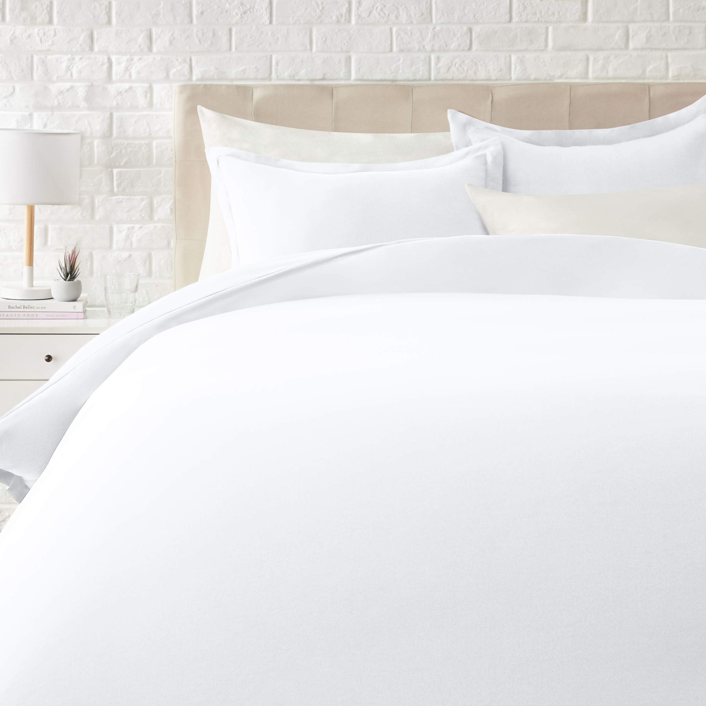 Basics Lightweight Microfiber 3 Piece Duvet Cover Set with Zipper Closure, Full/Queen, Bright White, Solid