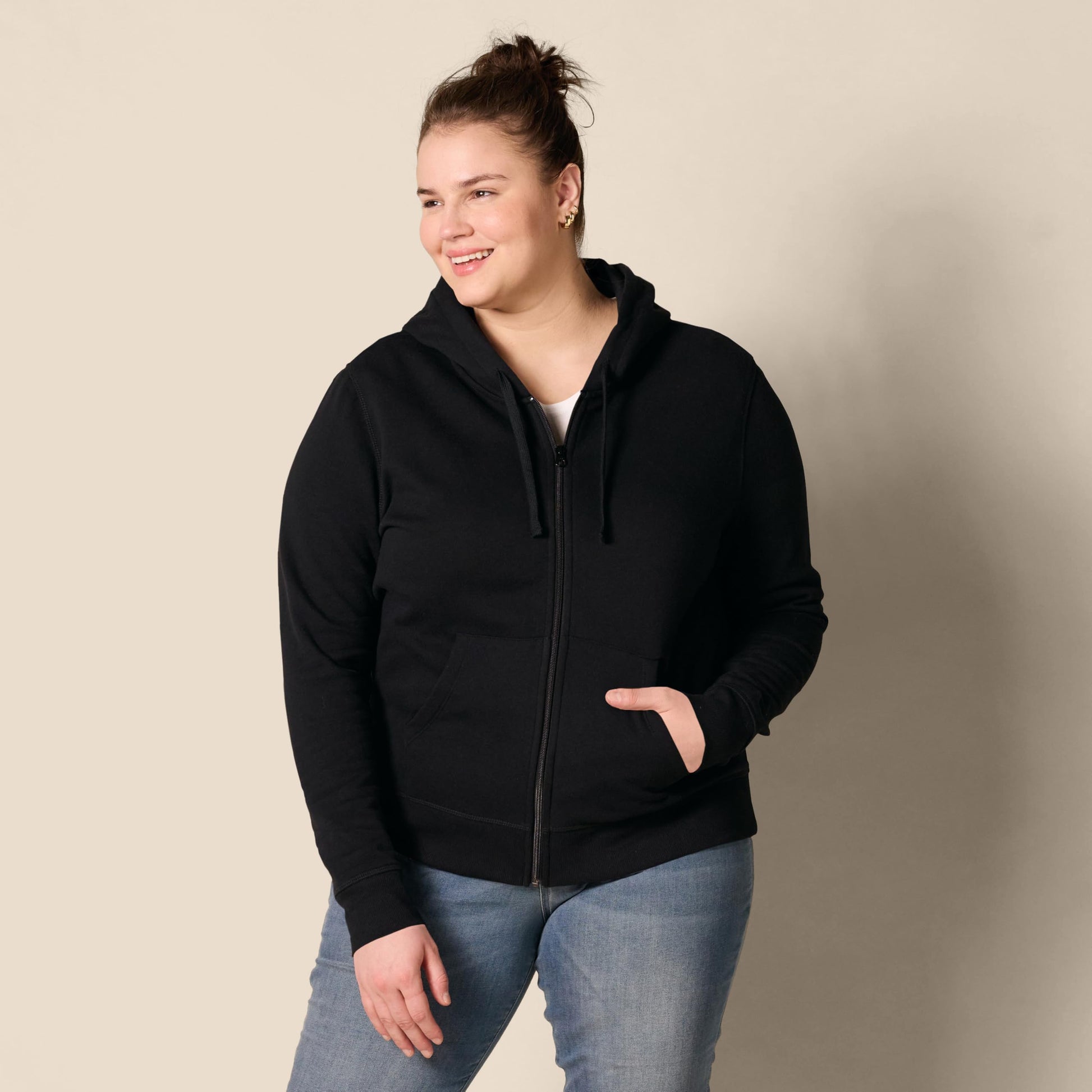 Amazon Essentials Women's Fleece Full-Zip Hoodie (Available in Plus Size), Black, X-Large