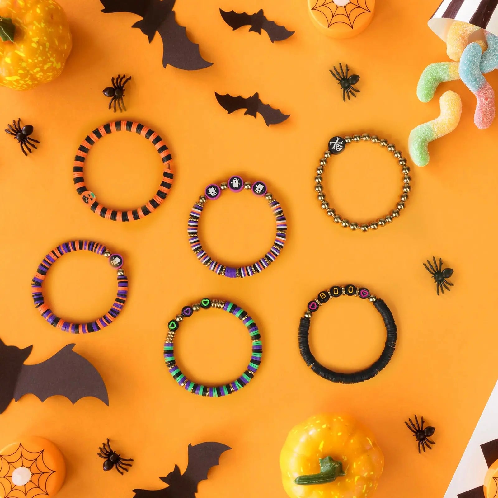 Gionlion 3000 Pcs Halloween Beads for Bracelets, Clay Beads Bracelet Making Kit Halloween Decorations Charms Jewelry Making, DIY Crafts for Gifts Party Favors