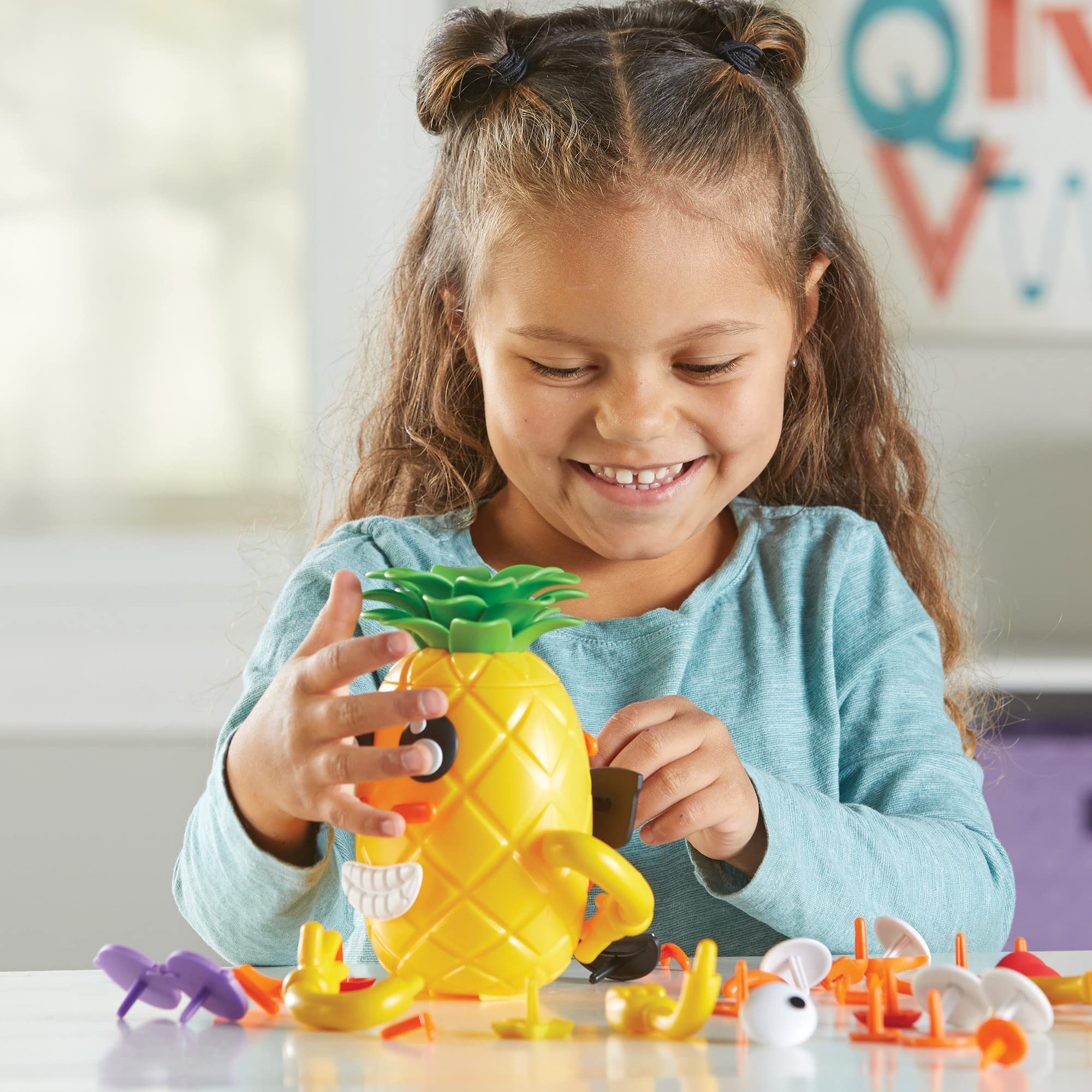 Learning Resources Big Feelings Pineapple Deluxe Set - Fine Motor Toys, Social Emotional Skills Regulation Tools for Kids, Gifts for Boys and Girls, Classroom Must Haves, Occupational Games
