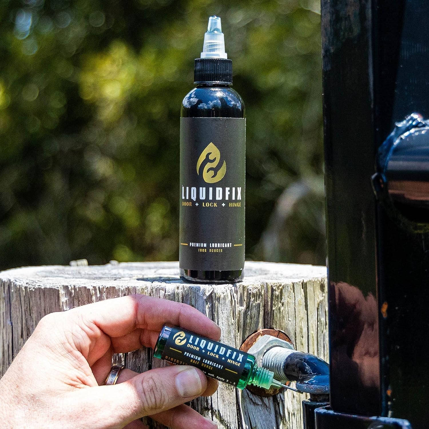 LIQUIDFIX - Door, Lock & Hinge Lubricant - Instantly Reduces Noise - Lubricates Hinges - with 4 oz Dropper & 0.5 oz Needle Oiler - for Sliding Door, Locks, Squeaky Doors, Hinges & More