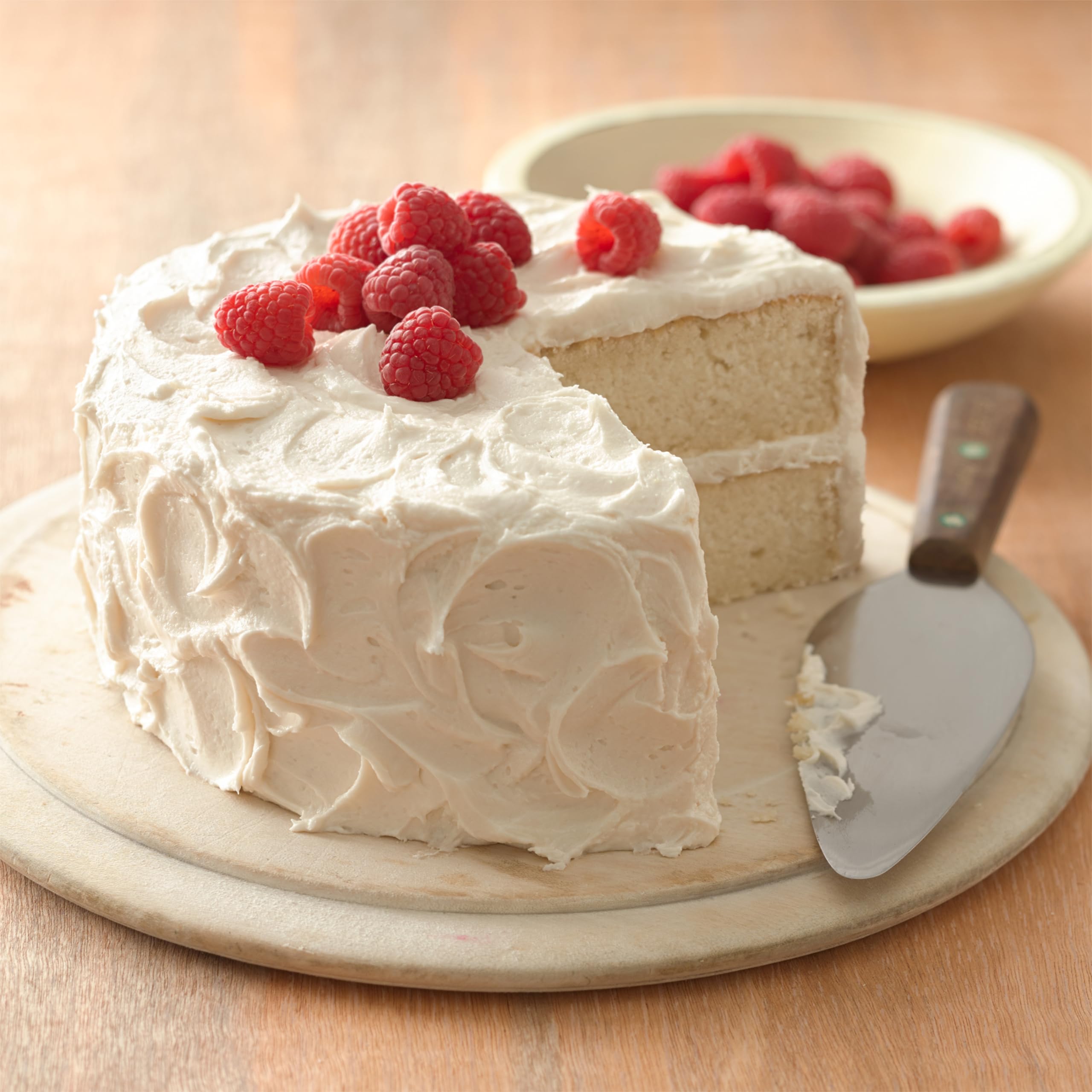 Betty Crocker Favorites Super Moist White Cake Mix, Holiday Baking, 14.25 oz